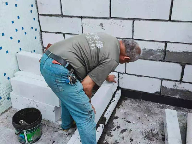 成都墙面装修涂料对温度的要求-房屋墙面装修施工公司